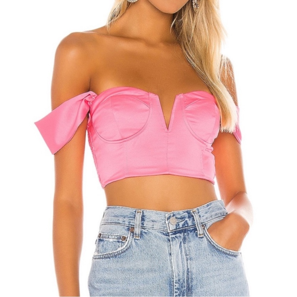 NEW Superdown/Revolve Top
